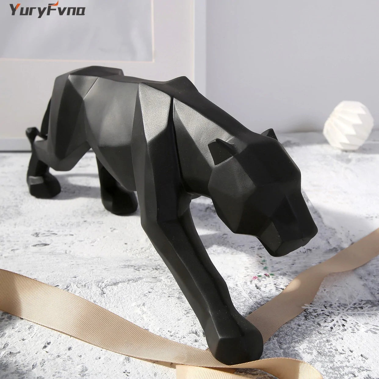 Abstract Resin Leopard Statue: Modern Home Decoration Gift