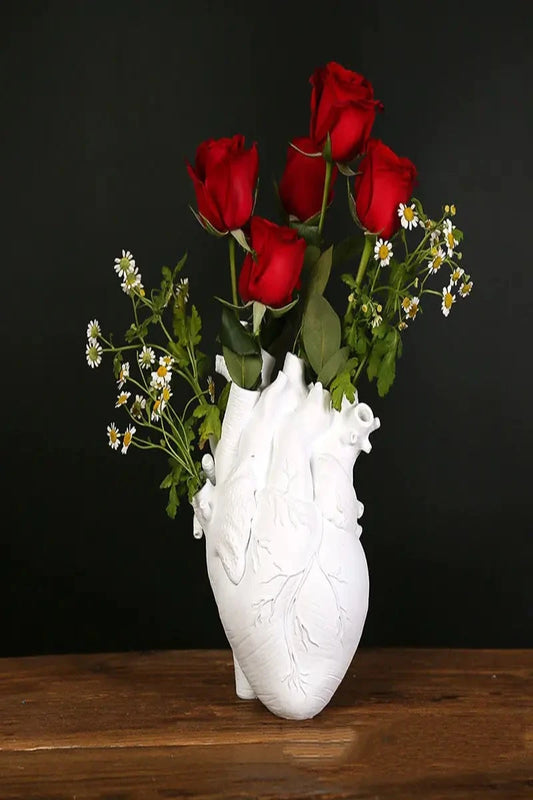 Heart-Shaped European Resin Vase